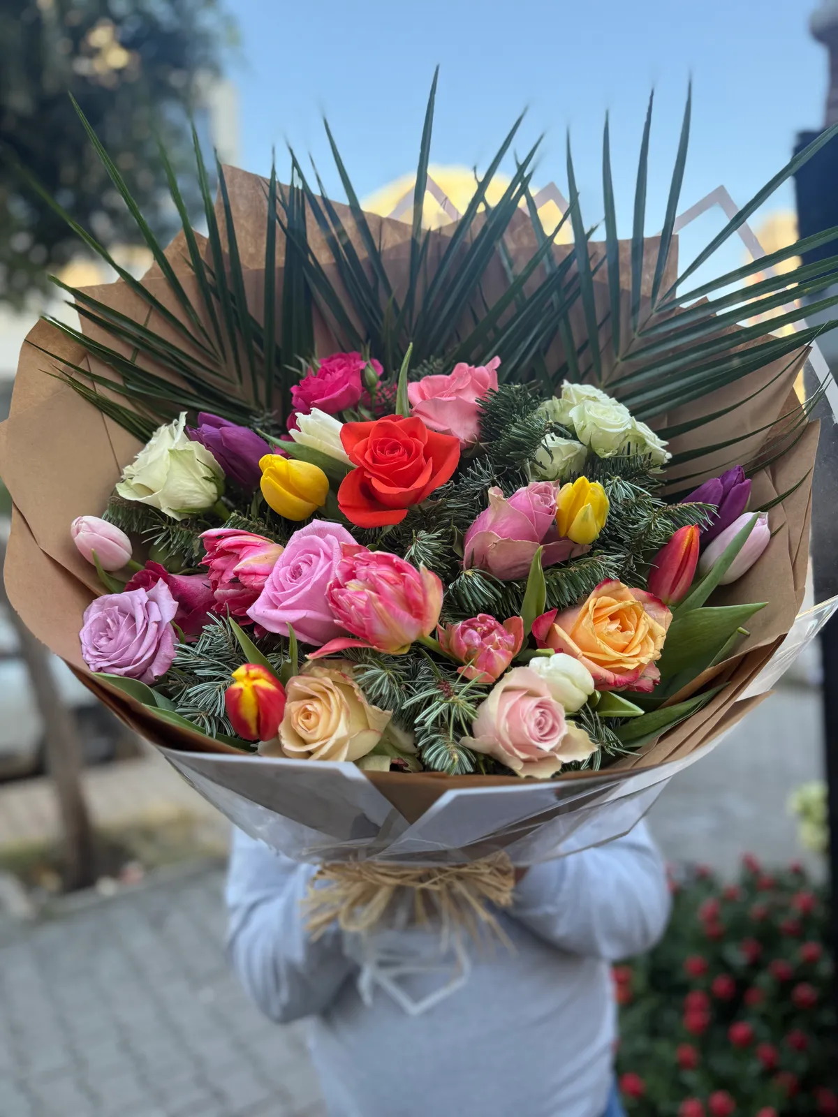 Lale ve Gül Buketi